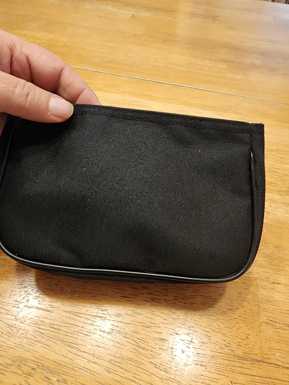 Burberry compact black